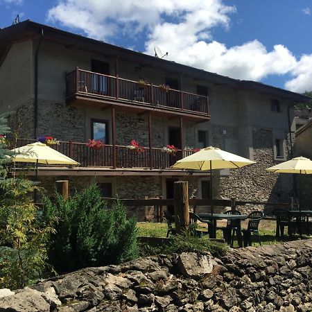 Villa Il Nido Delle Rondini Balboutet Usseaux Exterior foto