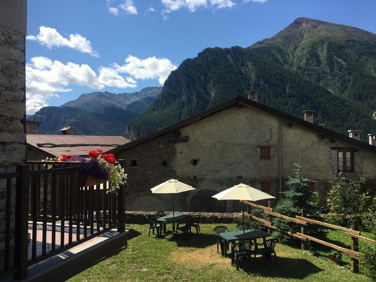 Villa Il Nido Delle Rondini Balboutet Usseaux Exterior foto